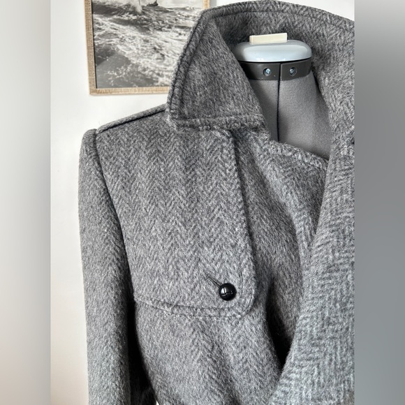 Wool Herringbone Vintage Tweed Women’s Trench Coat - Picture 5 of 10